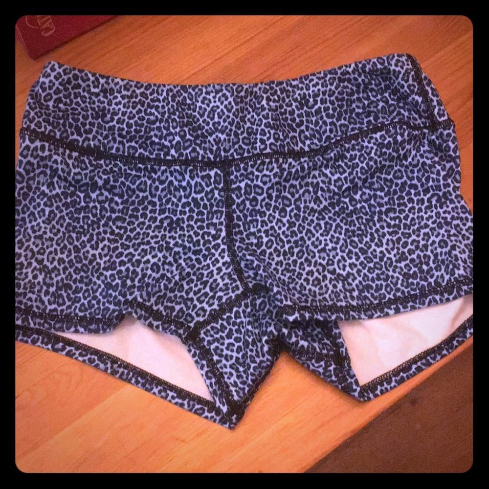 FLEO x GWPL blue leopard print shorts